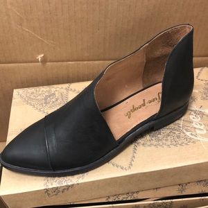Free People Royale Flat